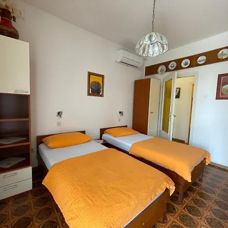 Apartment Yasmin *