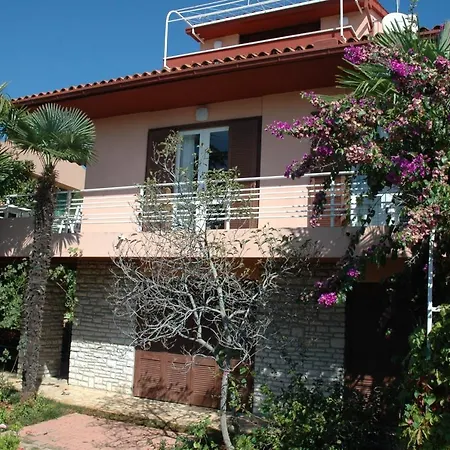 Yasmin Apartment Rabac